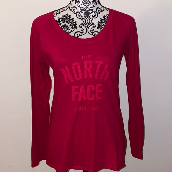 The North Face Women's Classic Fit Long Sleeve Tee Size Medium - Picture 1 of 9